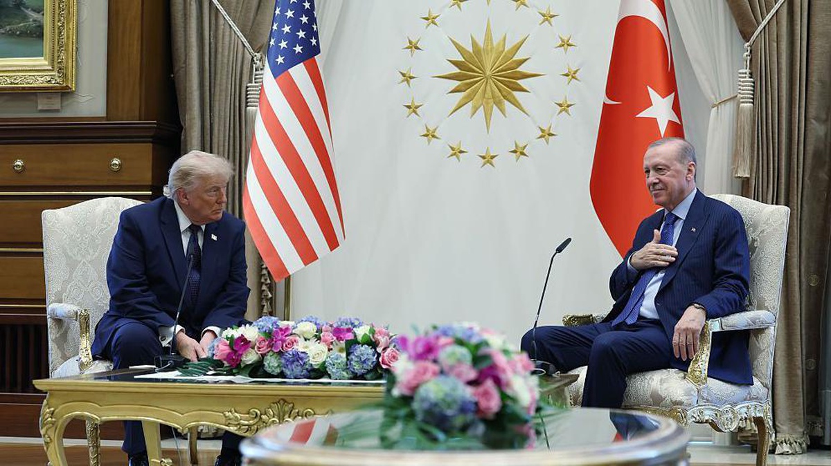 Trump: Kimse bize F-35 satışını dikte edemez