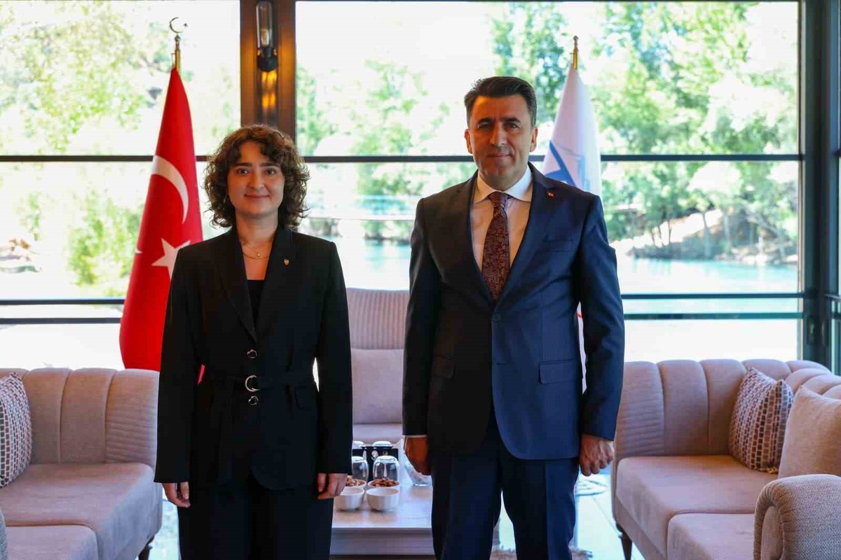 Tunceli\'nin İlk Kadın Vali Yardımcısı Göreve Başladı