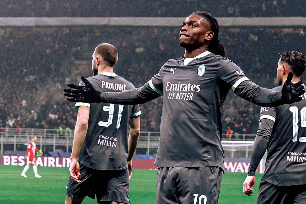Uçak Türkiye\'den kalkıyor! Leao Transferi 50 milyon Euro\'ya bitecek