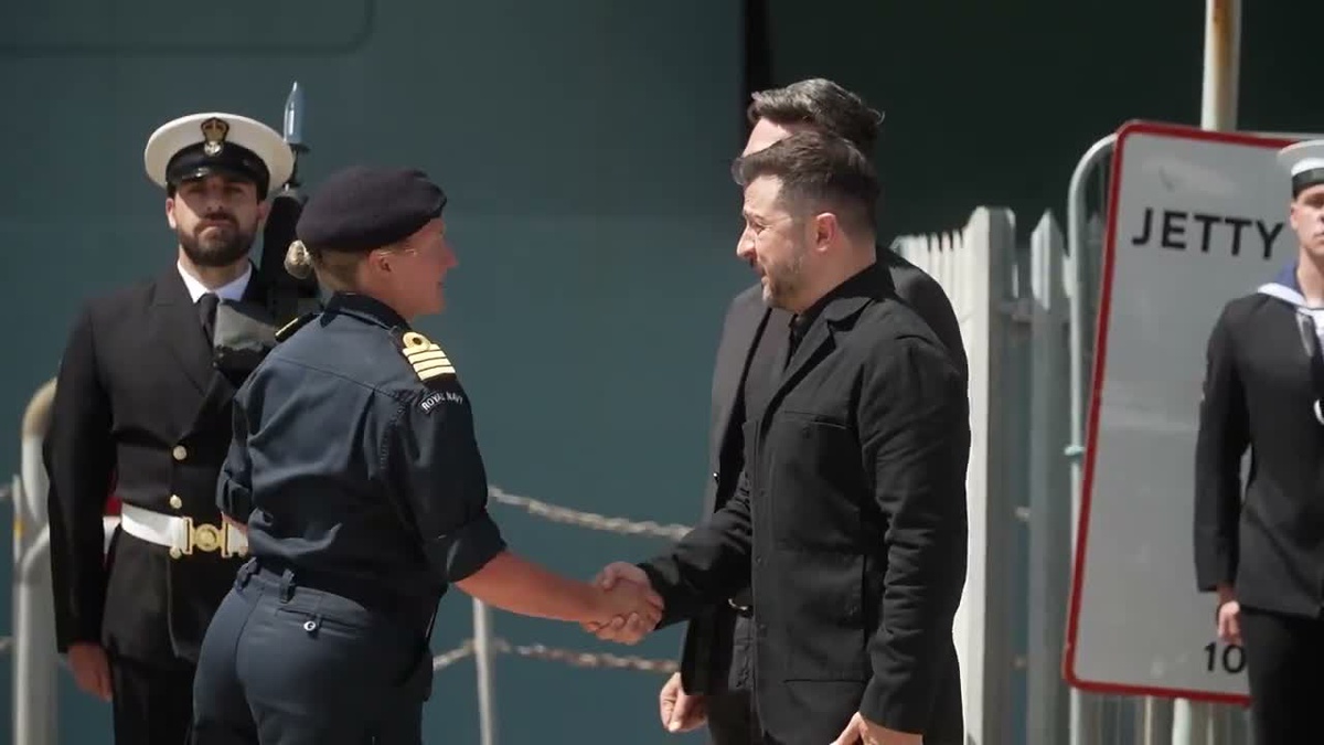 Zelenskiy\'den Britanya\'ya Teşekkür