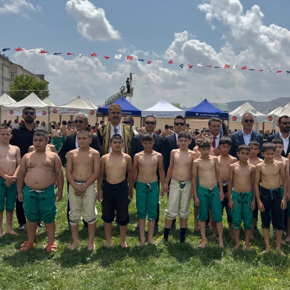 Yıldızeli\'nde 19. Karakucak Güreşleri Festivali