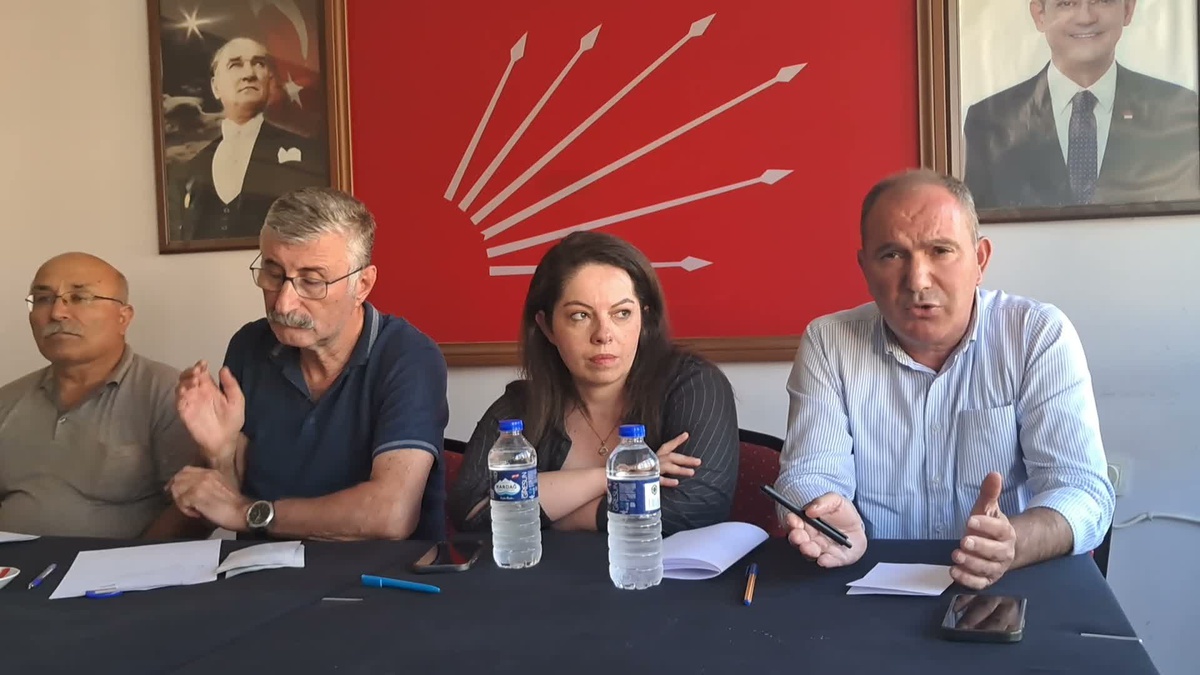 SOL Parti MYK Üyesi Taş: "Bir yol ayrımındayız; ya bu süreci tersine çevireceğiz ya da ülke daha karanlık bir geleceğe sürüklenecek"