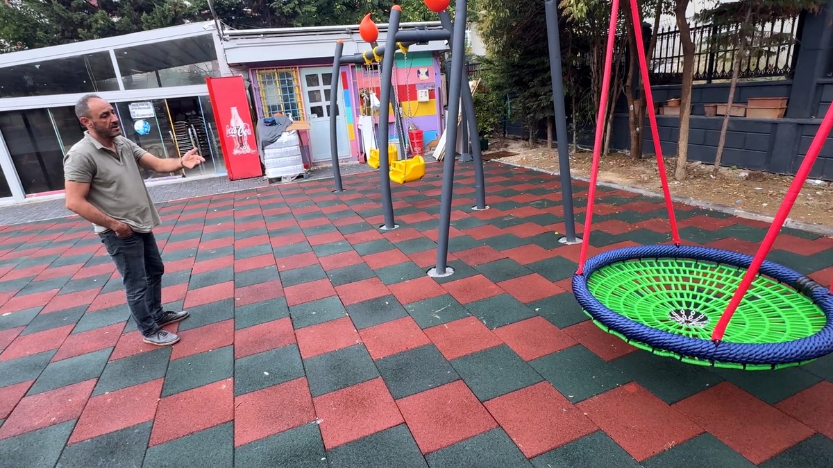 Avcılar Parkı\'nda Salıncak Kazaları: 4 Yaralı