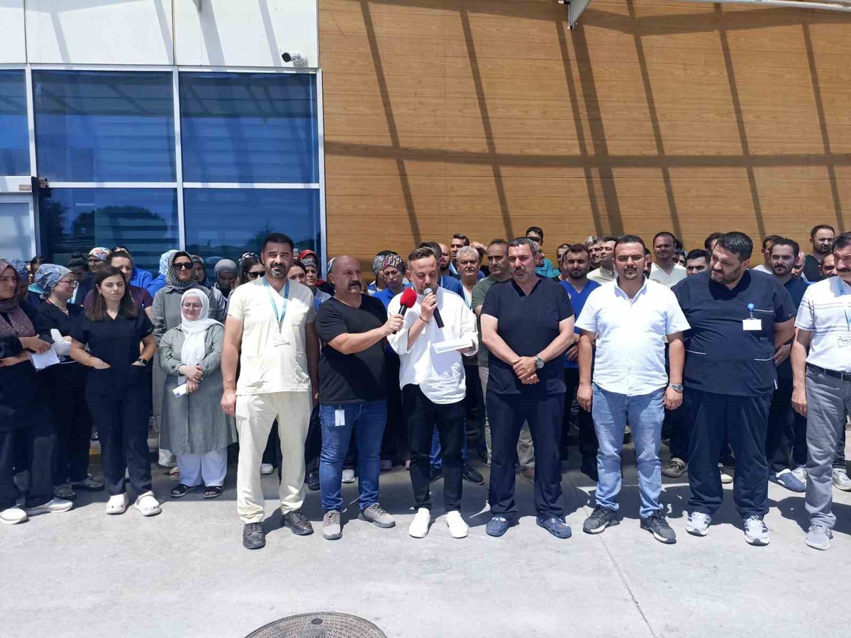 Bafra\'da Sağlık Çalışanları Trileçe Zehirlenmesi Yaşadı