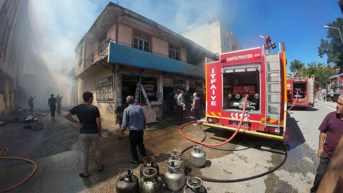 Başkan Hallaç’tan Adeviye Bulvarı’ndaki yangınla ilgili açıklama