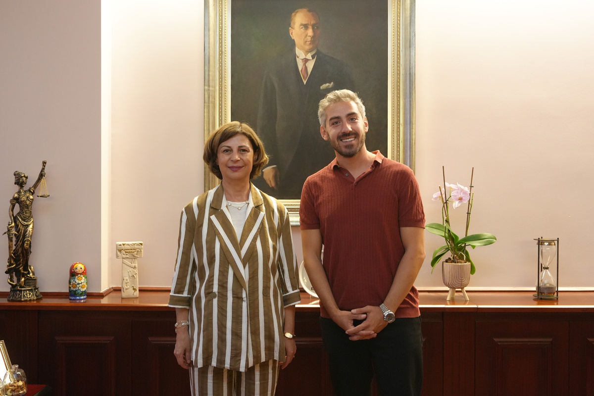Eskişehir Büyükşehir Belediye Başkanı Ünlüce, Belçika Berchem Belediye Başkanı Öztürk’ü ağırladı