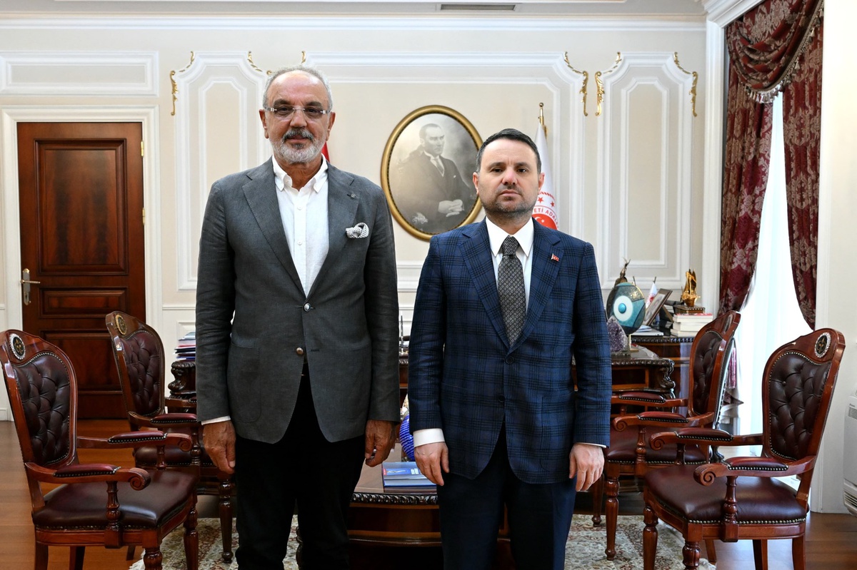 Sırrı Sakık\'tan Adalet Bakanı\'na Ziyaret