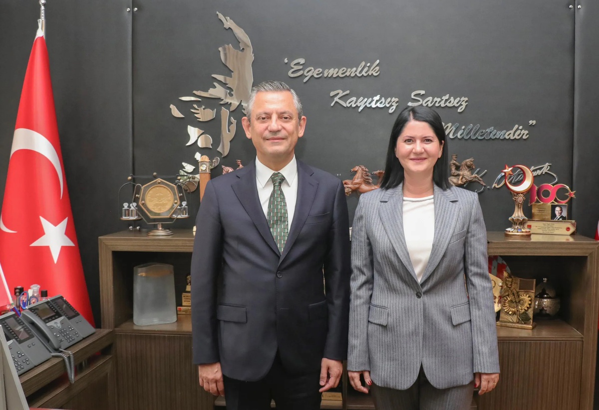 Edirne Belediye Başkanı Filiz Gencan, YENİ Parti\'ye geçti
