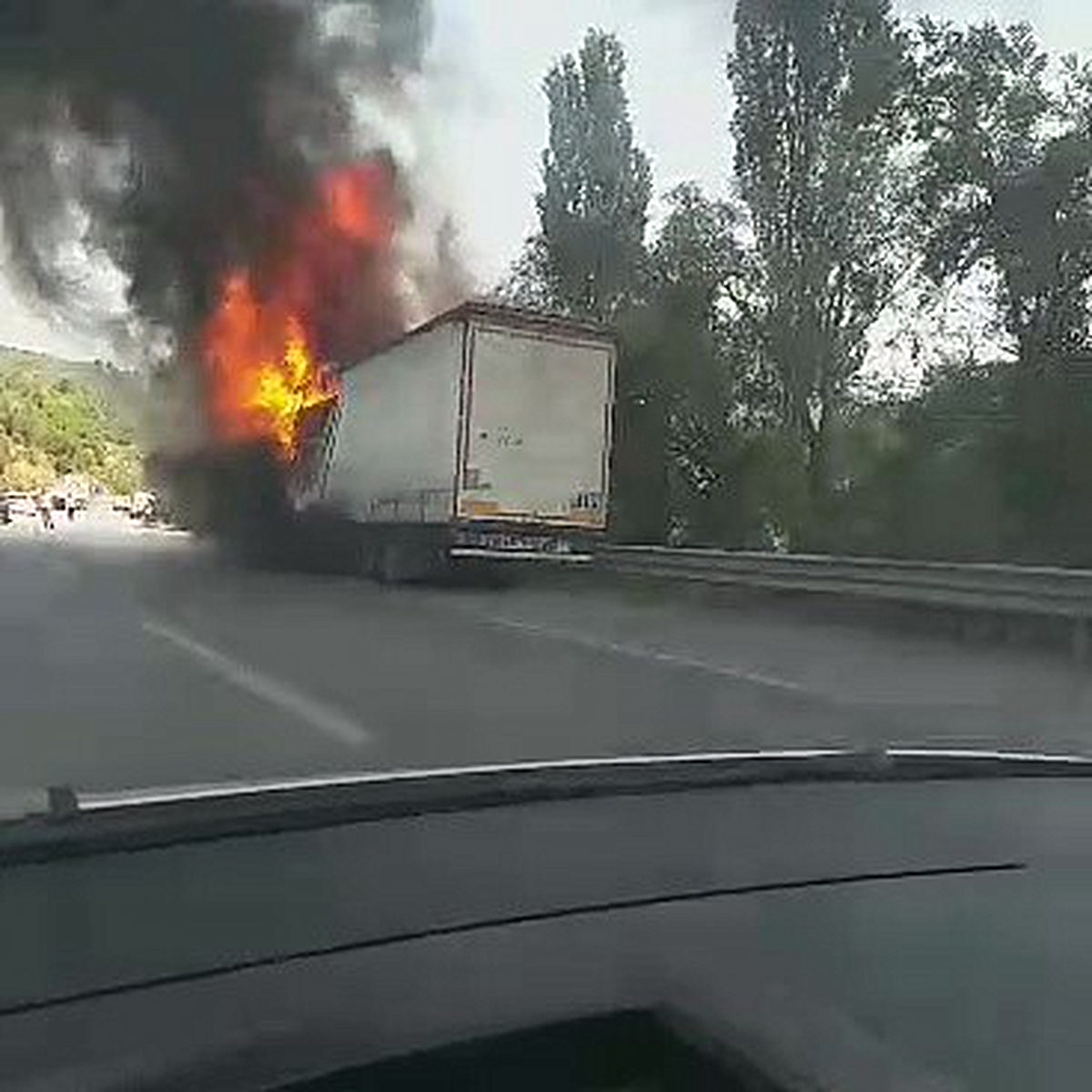 Gemlik\'te Tırda Yangın Paniği