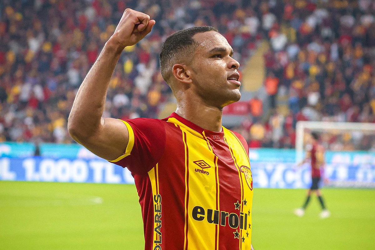 Göztepe, 900 bin Euro\'ya transfer ettiği Juan\'ı tarihi bir rakama sattı