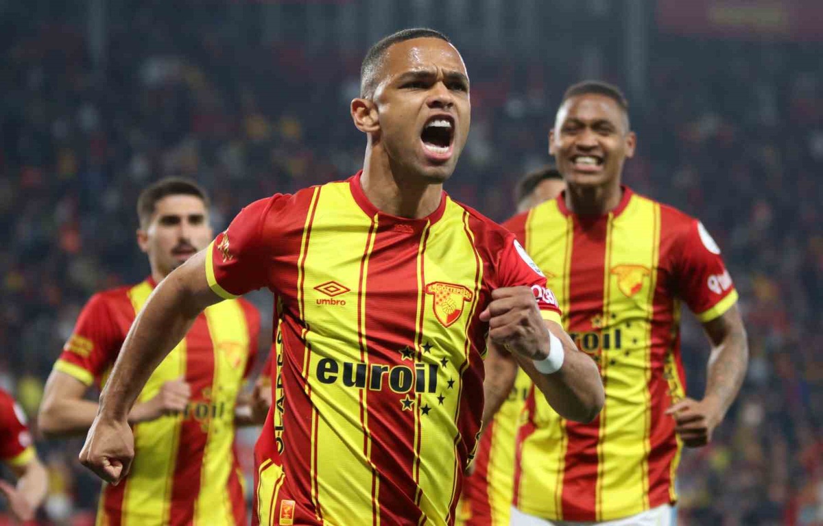 CSKA Moskova, Juan için Göztepe ile Görüşüyor