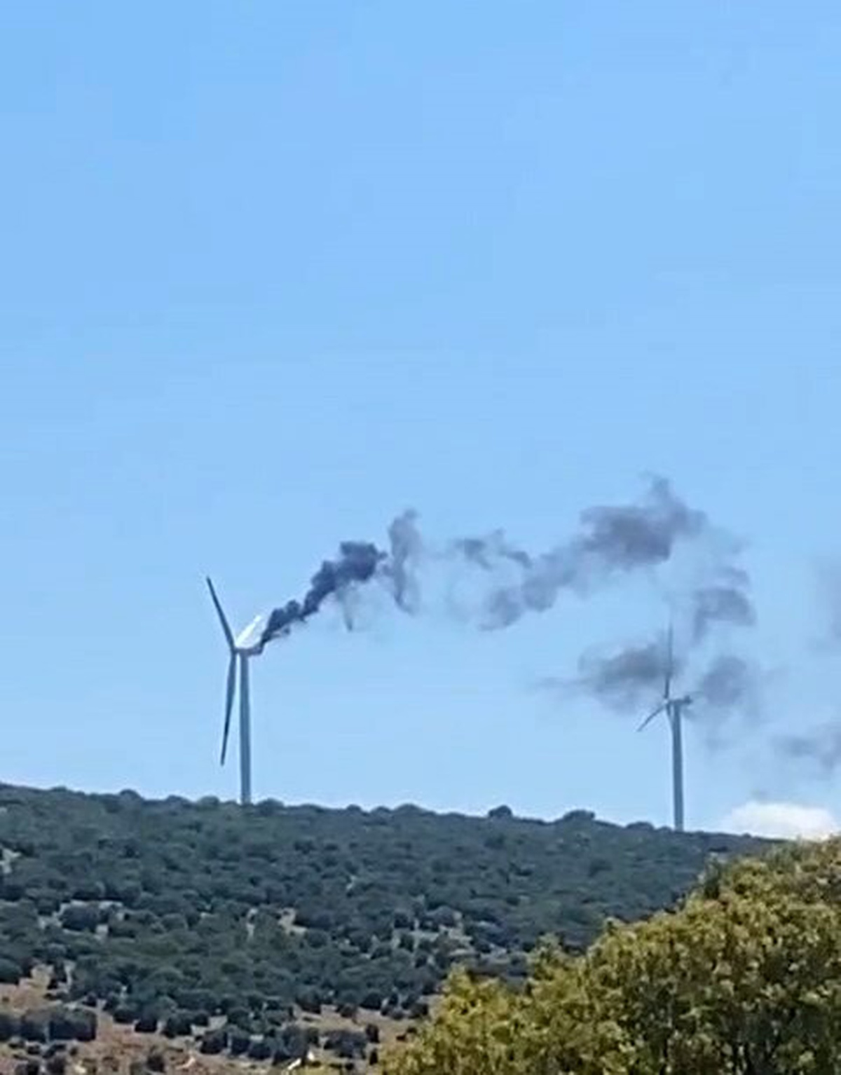 Bergama\'da Rüzgar Türbini Yangını