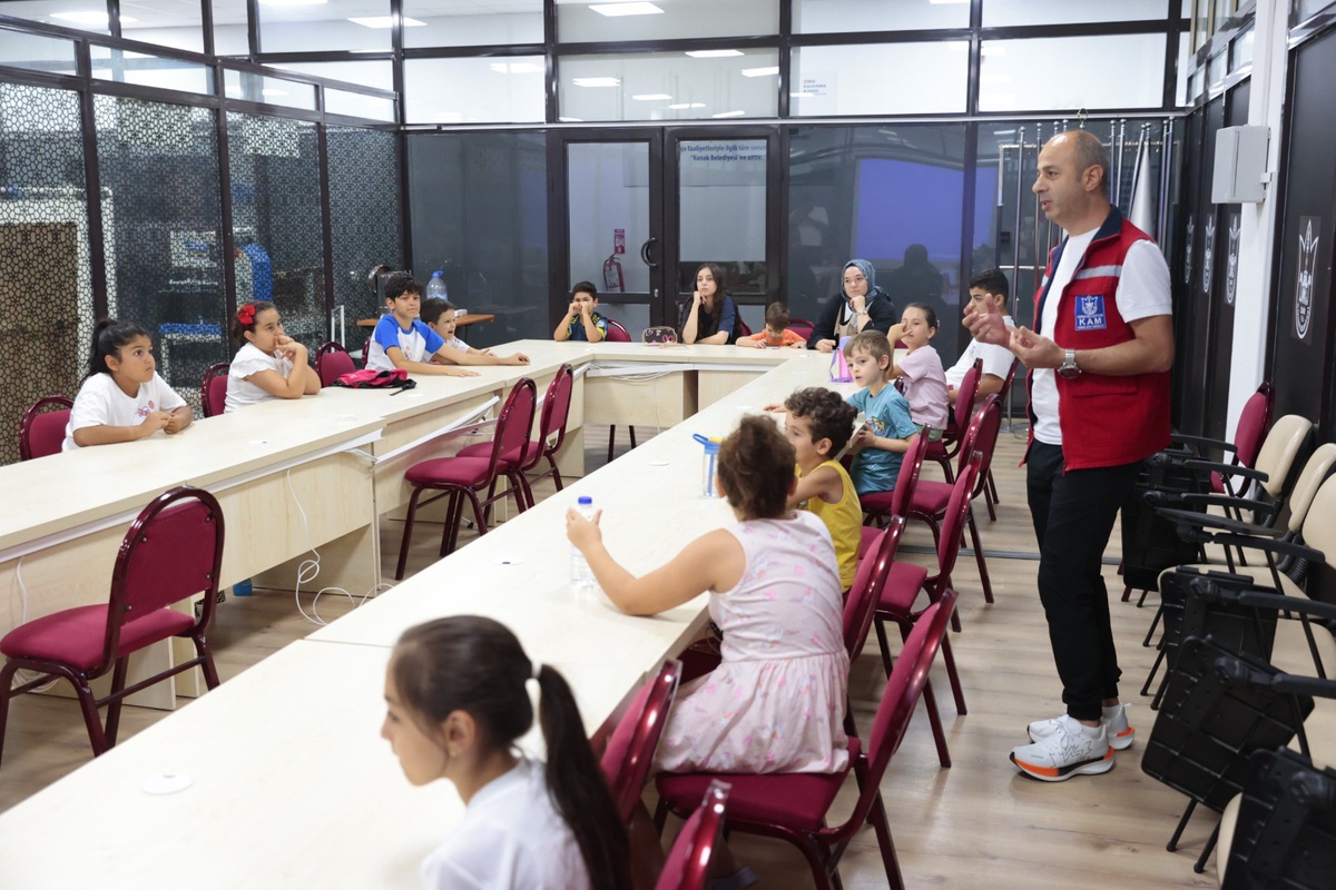 Konaklı çocuklara afet farkındalık atölyesi