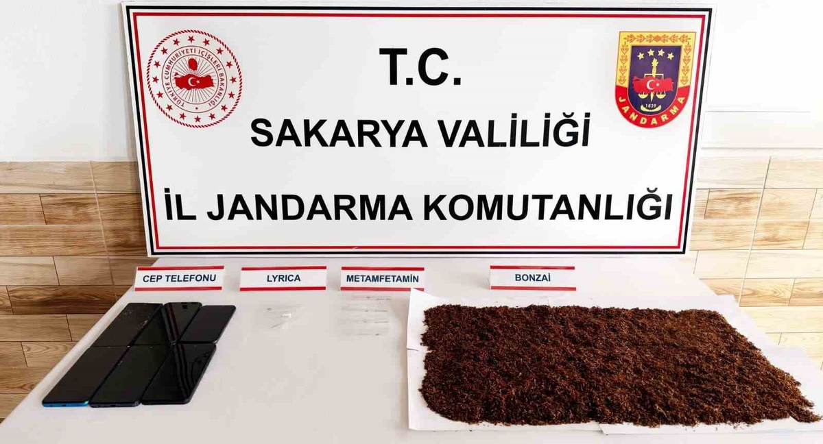Karasu\'da uyuşturucu operasyonu: 7 tutuklama