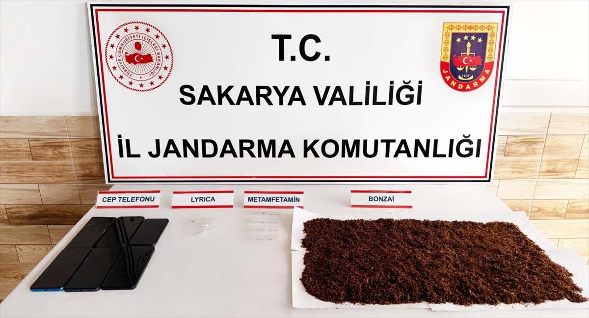 Karasu\'da Uyuşturucu Operasyonu: 7 Tutuklama