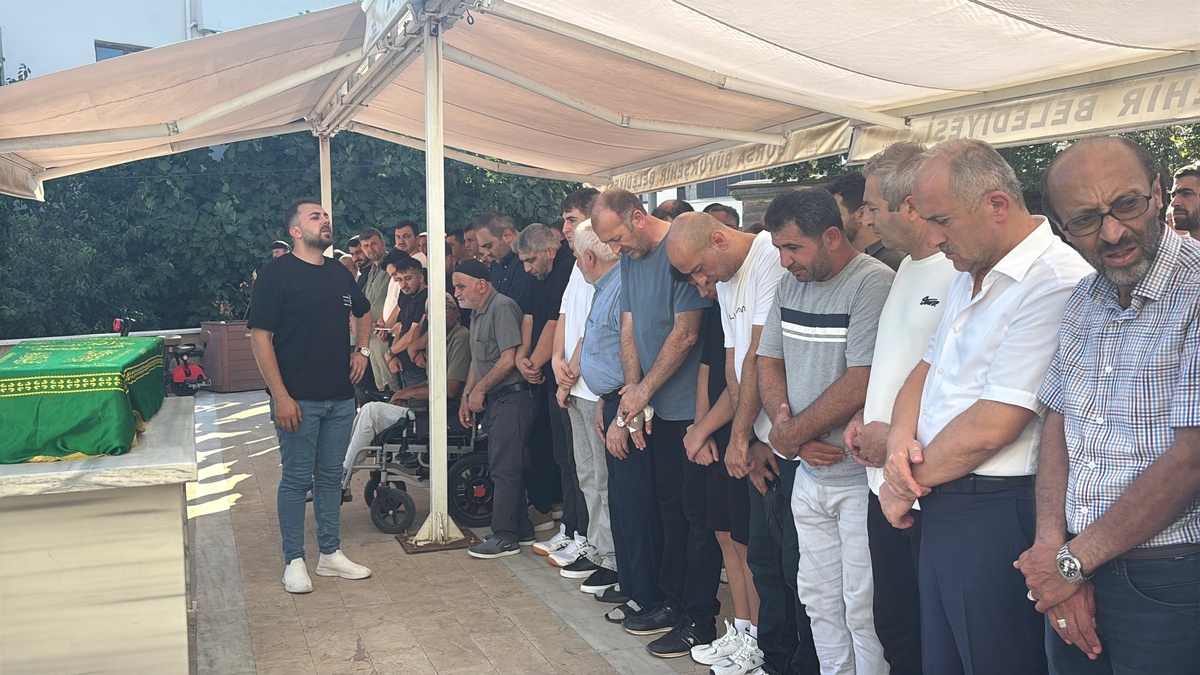 5 Yaşındaki Kerem Ali Polat\'ın Cenazesi