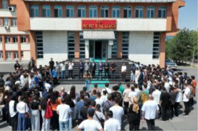 Gençler Tarih Yolculuğuna Çıkıyor