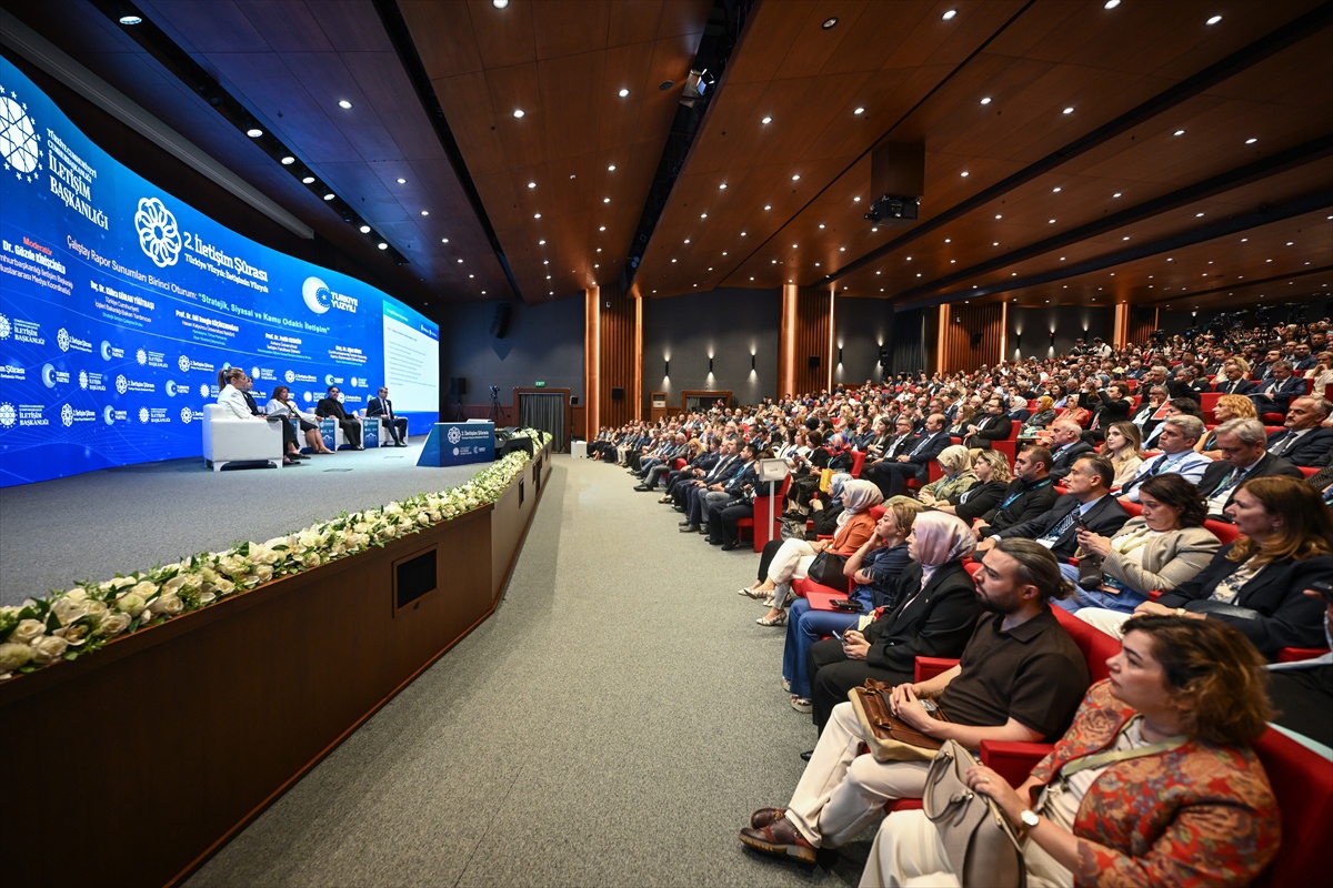 İletişim Şurası\'nda Stratejik İletişimin Önemi Vurgulandı
