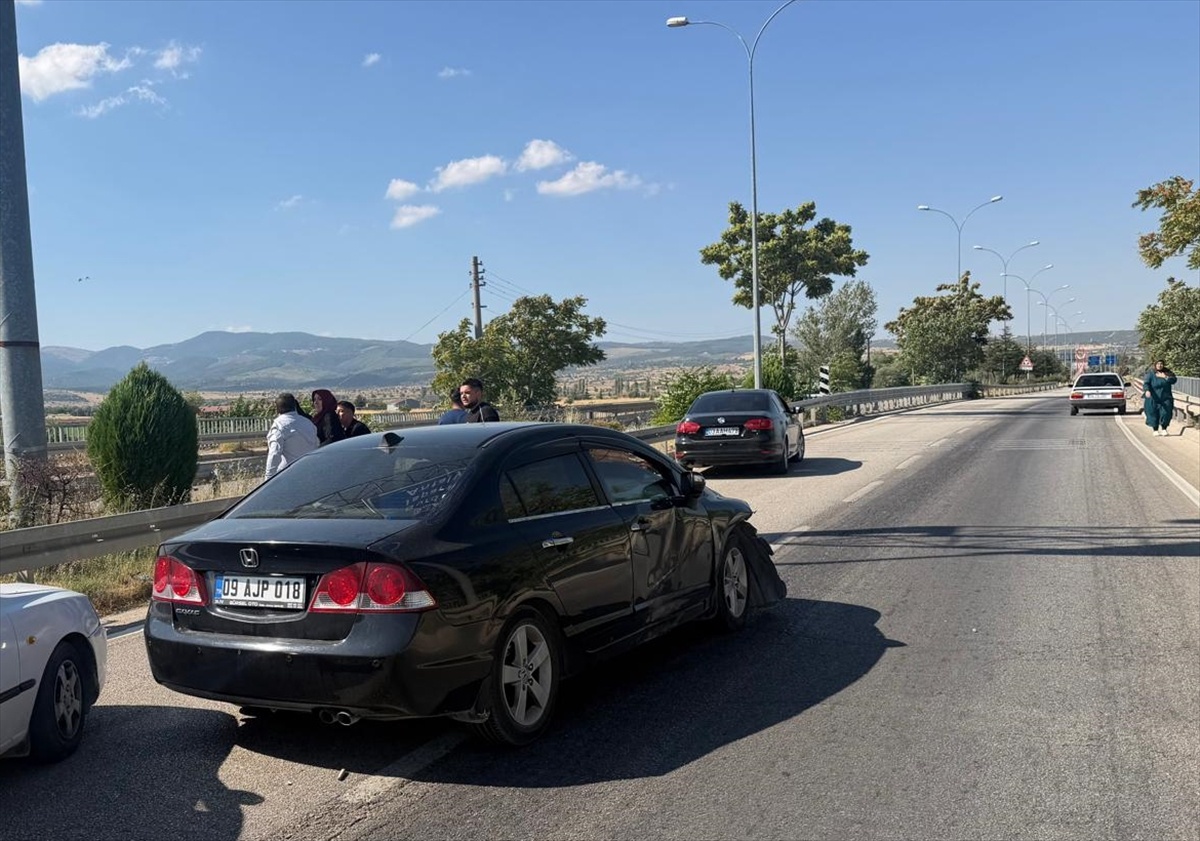 Dinar\'da Traktör Kazası: Sürücü Hayatını Kaybetti
