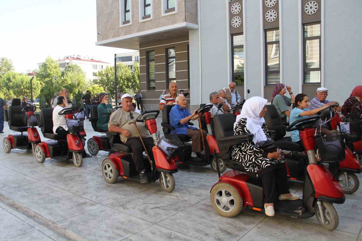Çarşamba\'da 113 Engelli Aracı Dağıtıldı