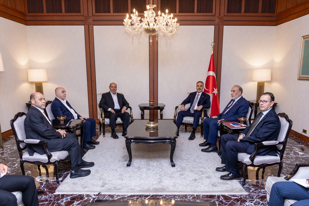 Ankara\'da kritik Filistin zirvesi: Hakan Fidan Hamas heyetini kabul etti
