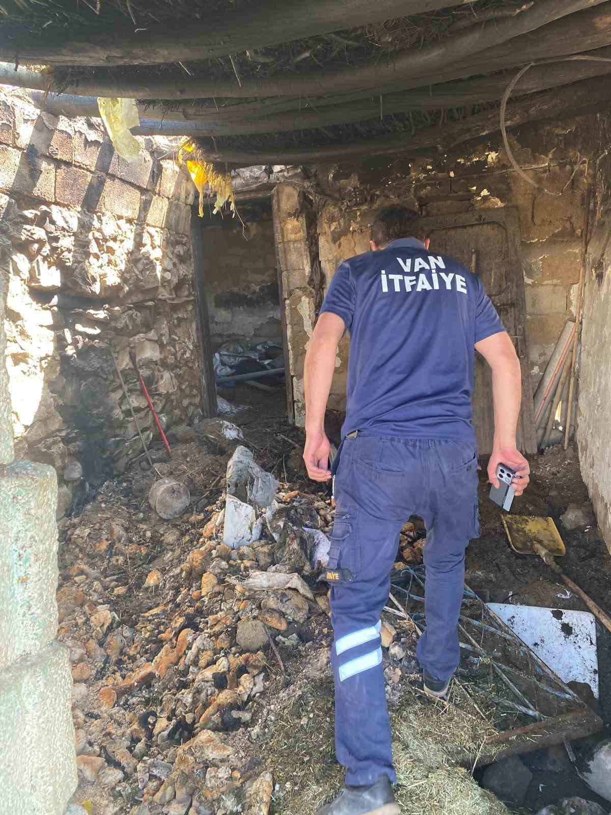 Başkale\'de Tandır Evi Yangını