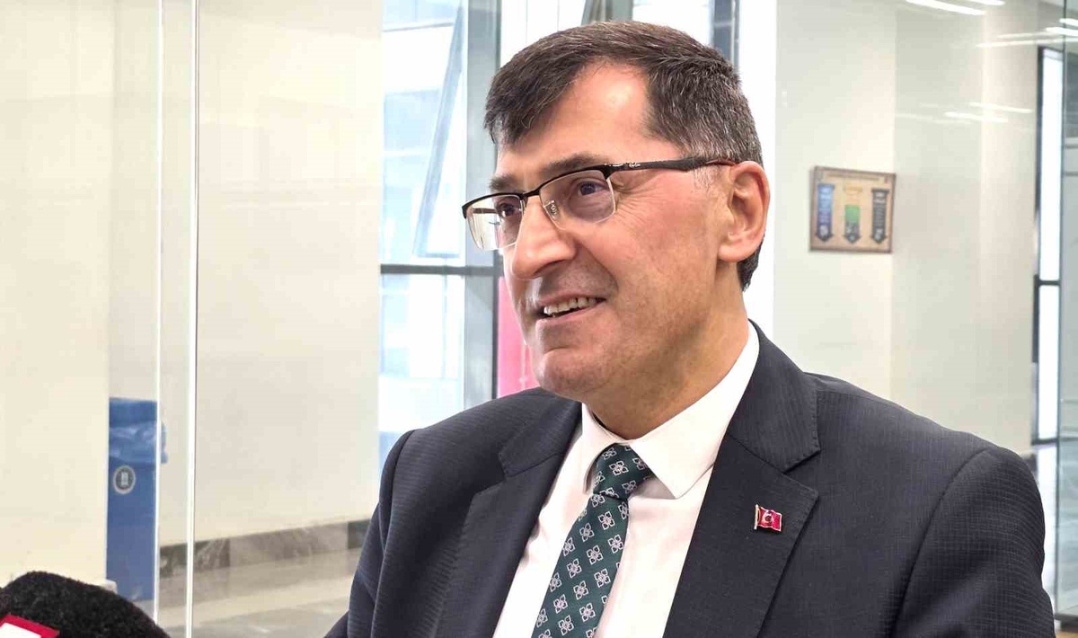 Başkan Kahveci, siyasi hayatına Yeni Parti’de devam edeceğini açıkladı