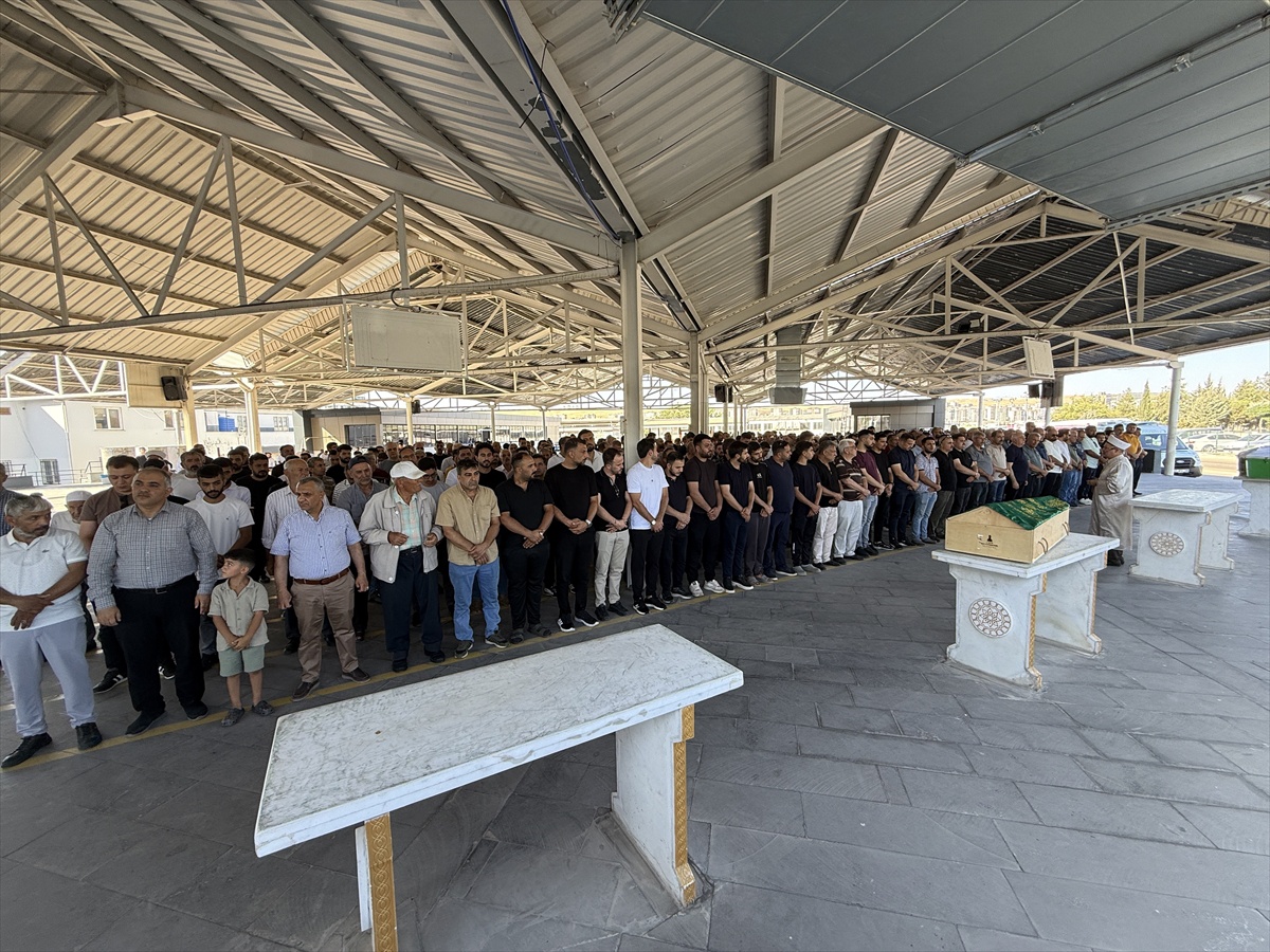 2 Yaşındaki Çocuk Havuzda Hayatını Kaybetti