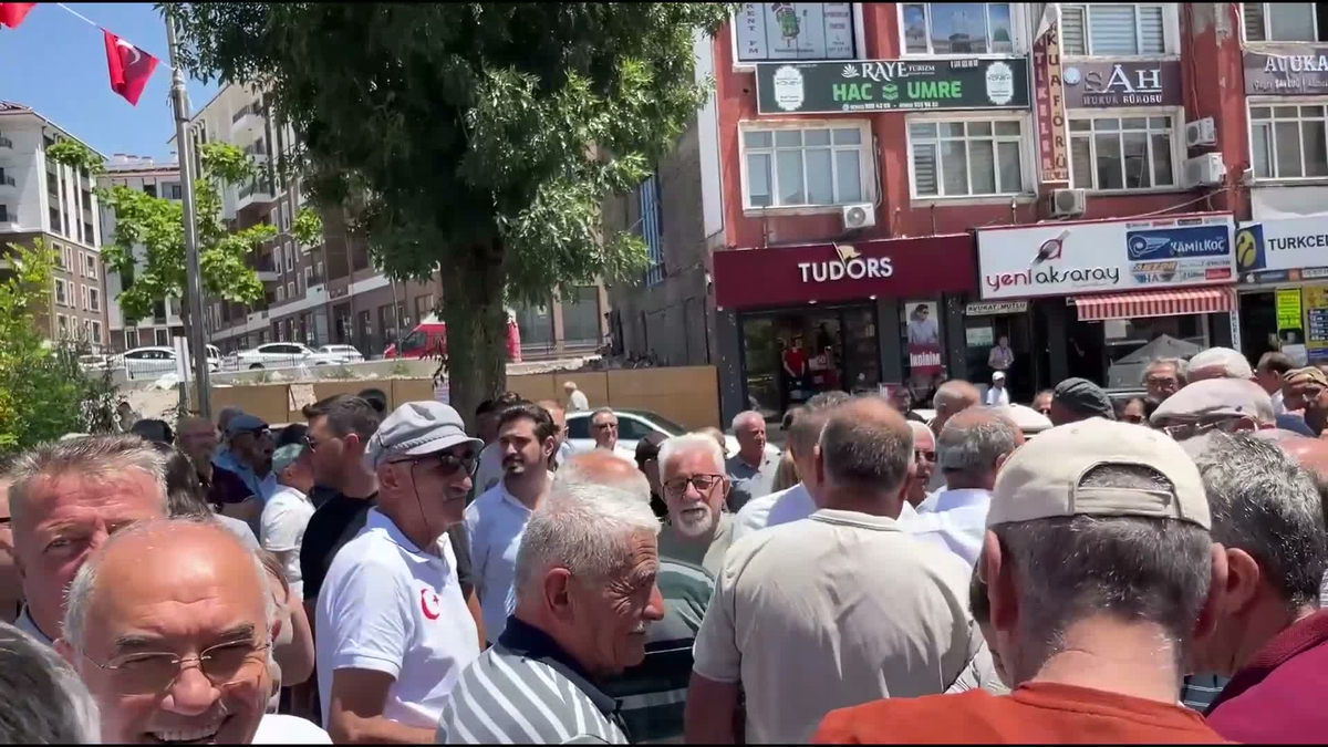 CHP Aksaray İstifa Etti, YENİ Parti\'ye Geçti