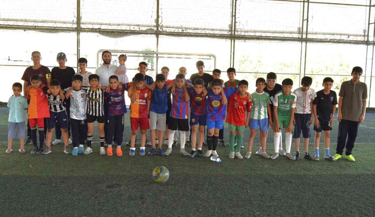 Dicle\'de Kur\'an Kursları Arası Futbol Turnuvası