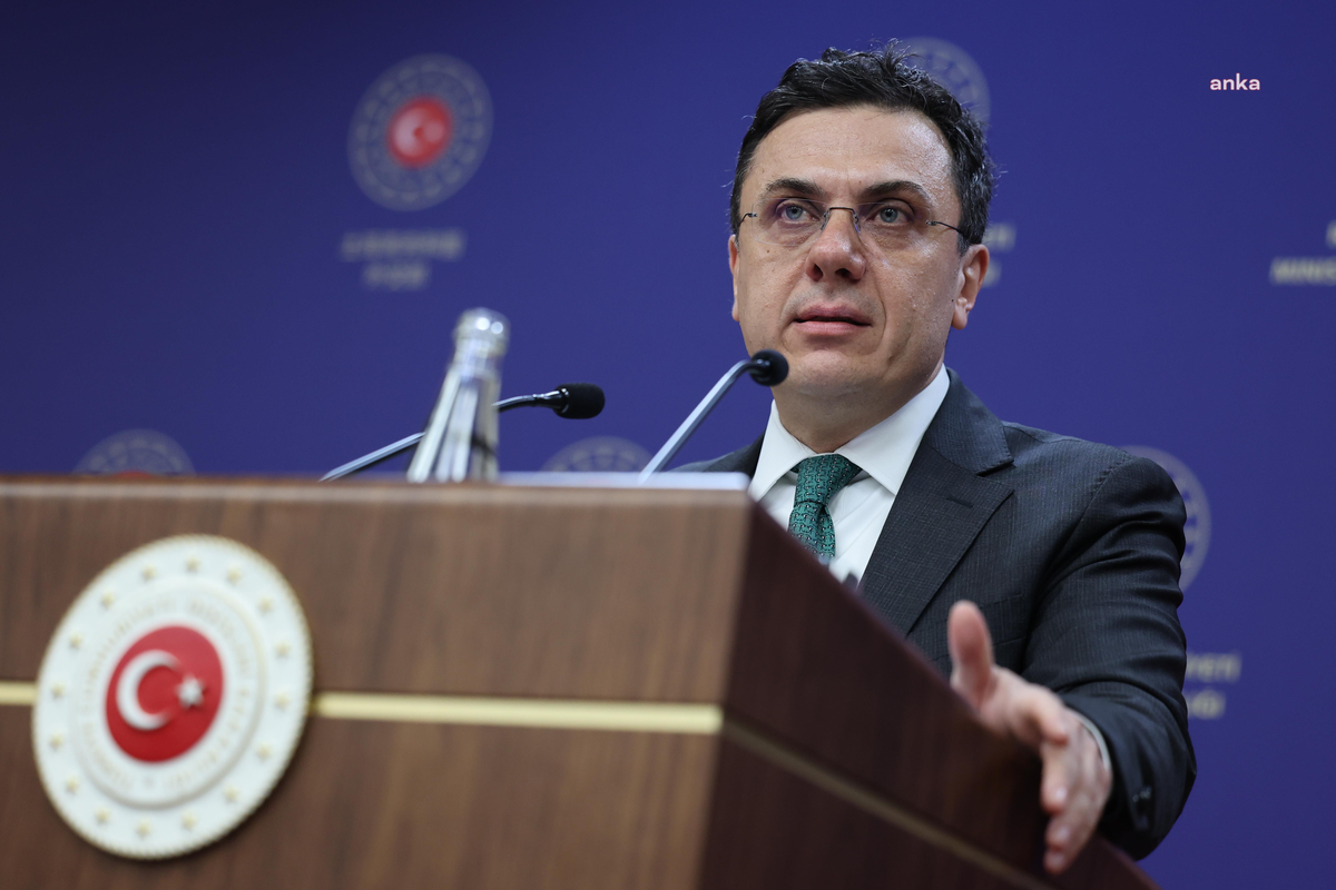 Kıbrıs\'ta Çözüm İçin Güven Artırıcı Adımlar Önemli