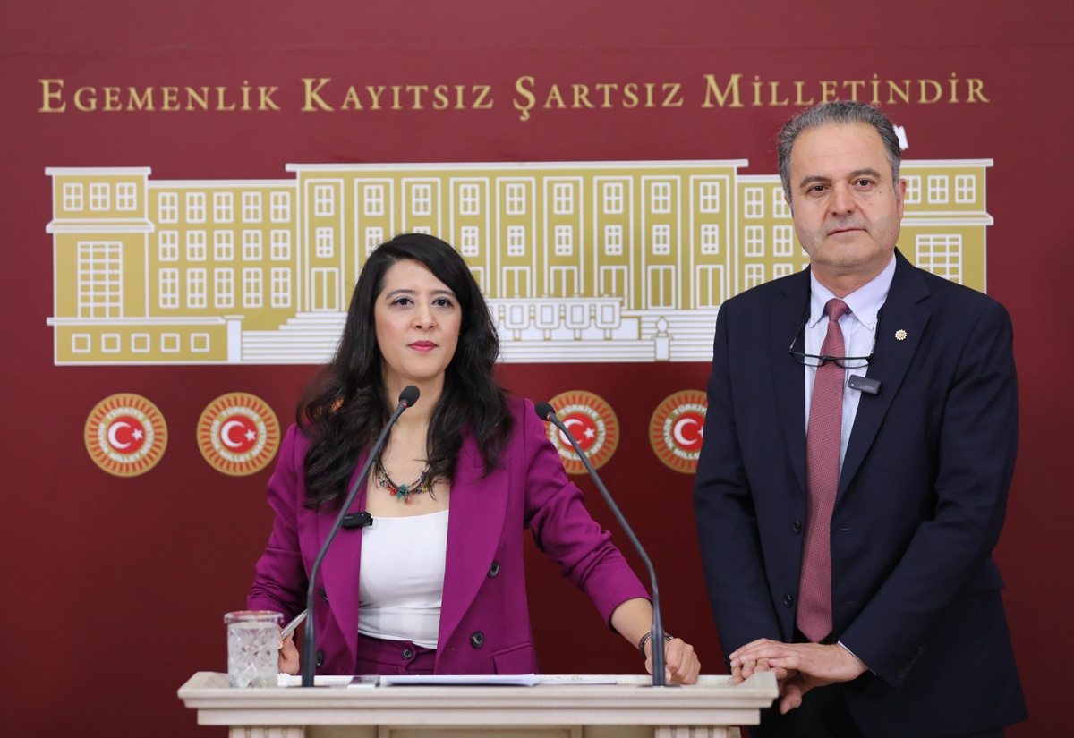 EMEP\'ten Bakanlığa Sendikalaşma Önergesi