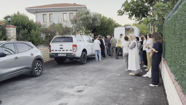 Evinde ölü bulunan şef Eren Kaşıkçı'nın cenazesi Adli Tıp morguna kaldırıldı
