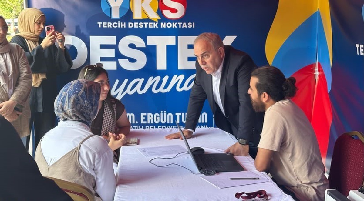Fatih Belediyesi YKS Tercih Destek Noktaları hizmete başladı