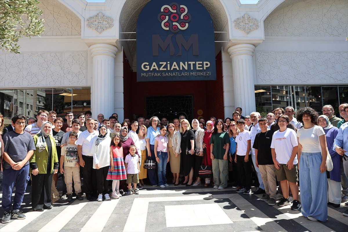 Gaziantep\'te YKS ve LGS şampiyonları ödüllendirildi
