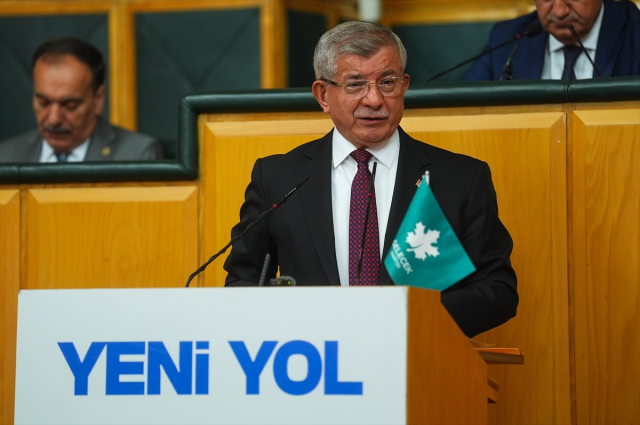 Gelecek Partisi kapandı, Ahmet Davutoğlu siyaseti bıraktı