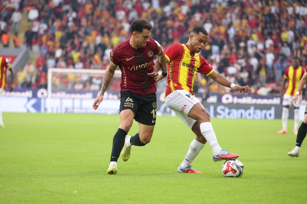 Göztepe\'den Futbolcu Satışlarıyla 50 Milyon Euro Gelir