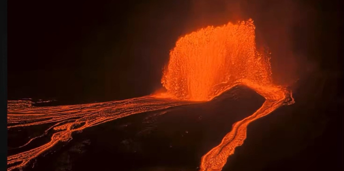 Kilauea Yanardağı Yeniden Patladı