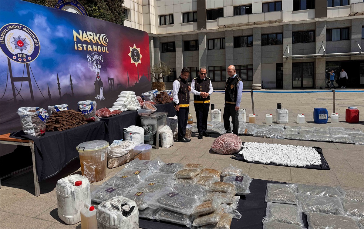 İstanbul\'da Uyuşturucu Operasyonu: 1 Ton Ele Geçirildi