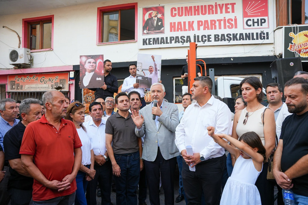 İzmir\'de Kemalpaşa, Gaziemir, Konak, Karaburun belediye başkanları ile Güzelbahçe Belediye Başkan Vekili CHP\'den istifa etti