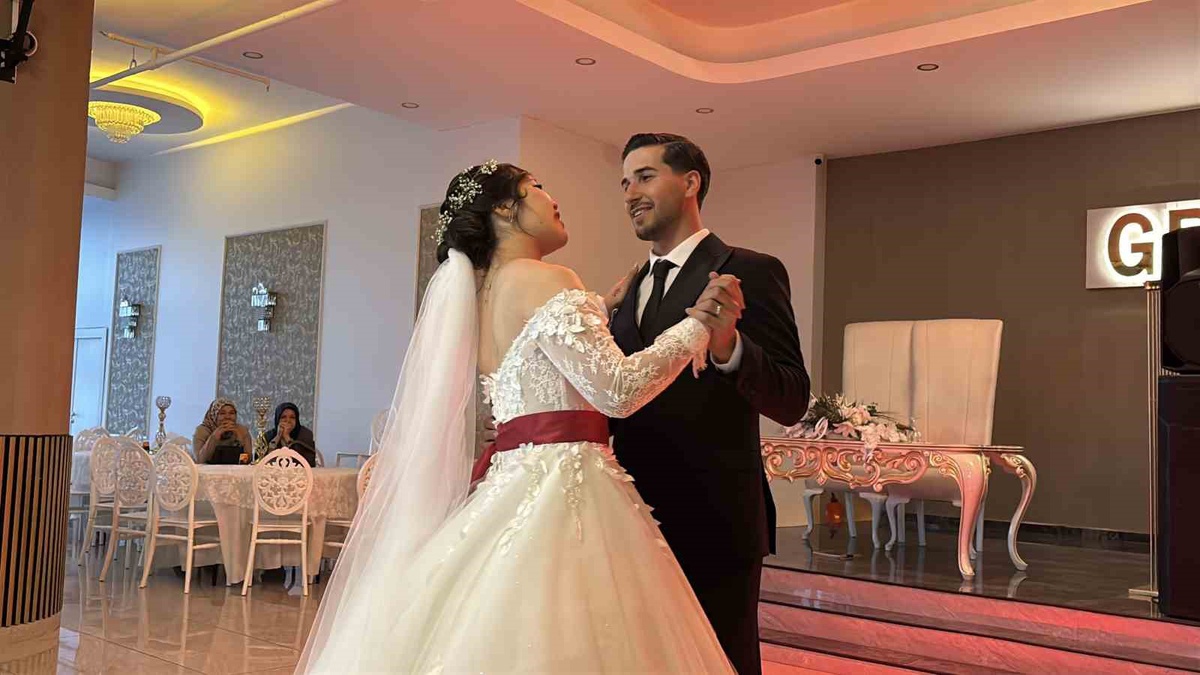 Türk Aşçı ve Japon Öğretmen Evlendi