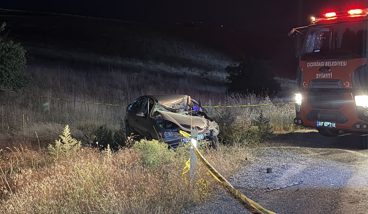 Kırşehir\'de Trafik Kazası: 1 Ölü, 2 Yaralı