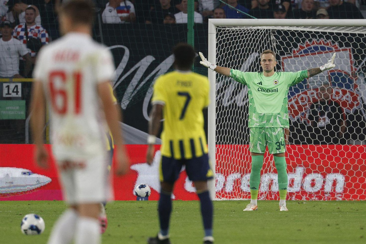 Mert Günok\'tan Ederson\'a gözdağı