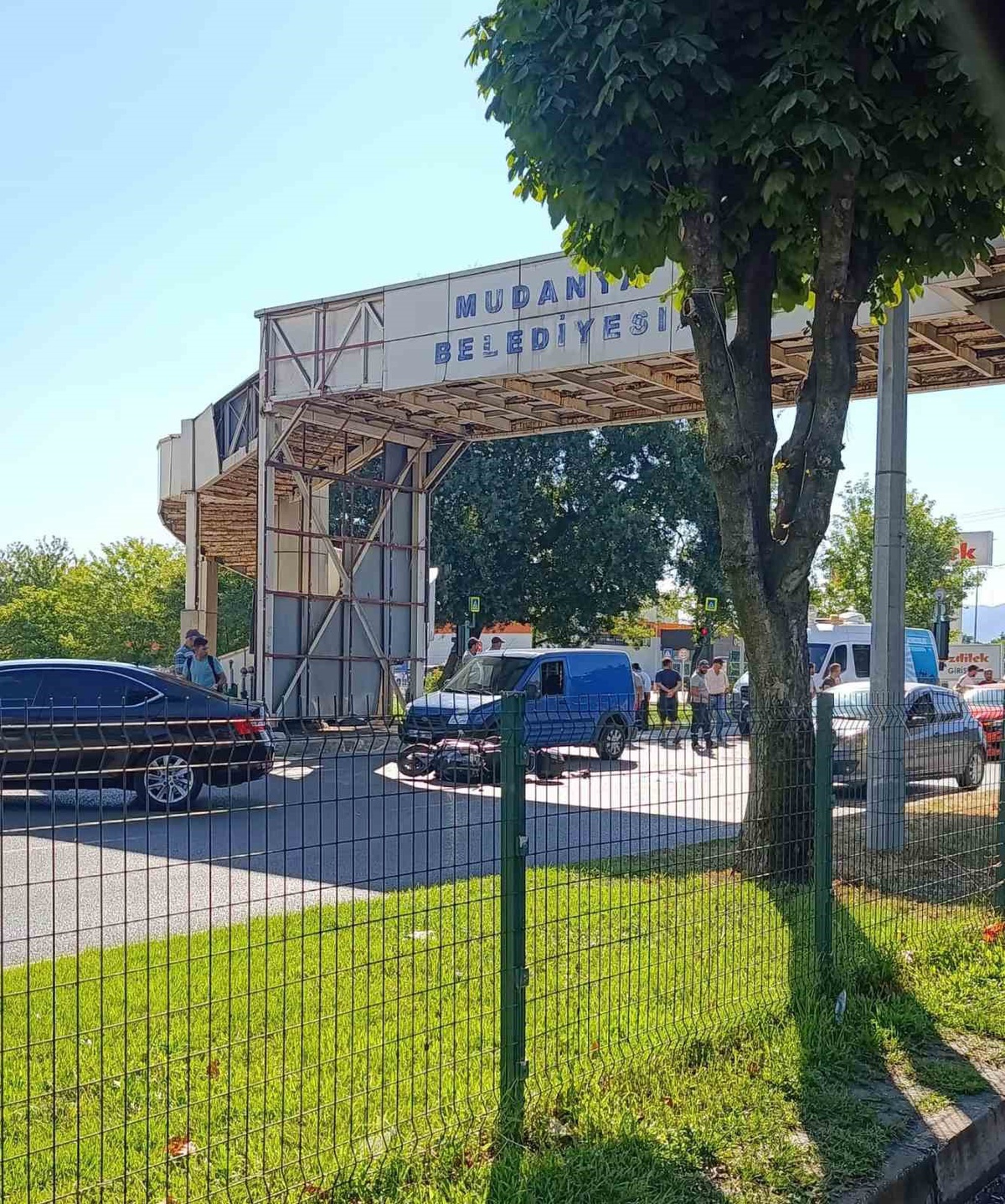 Mudanya\'da Otomobil-Motosiklet Kazası