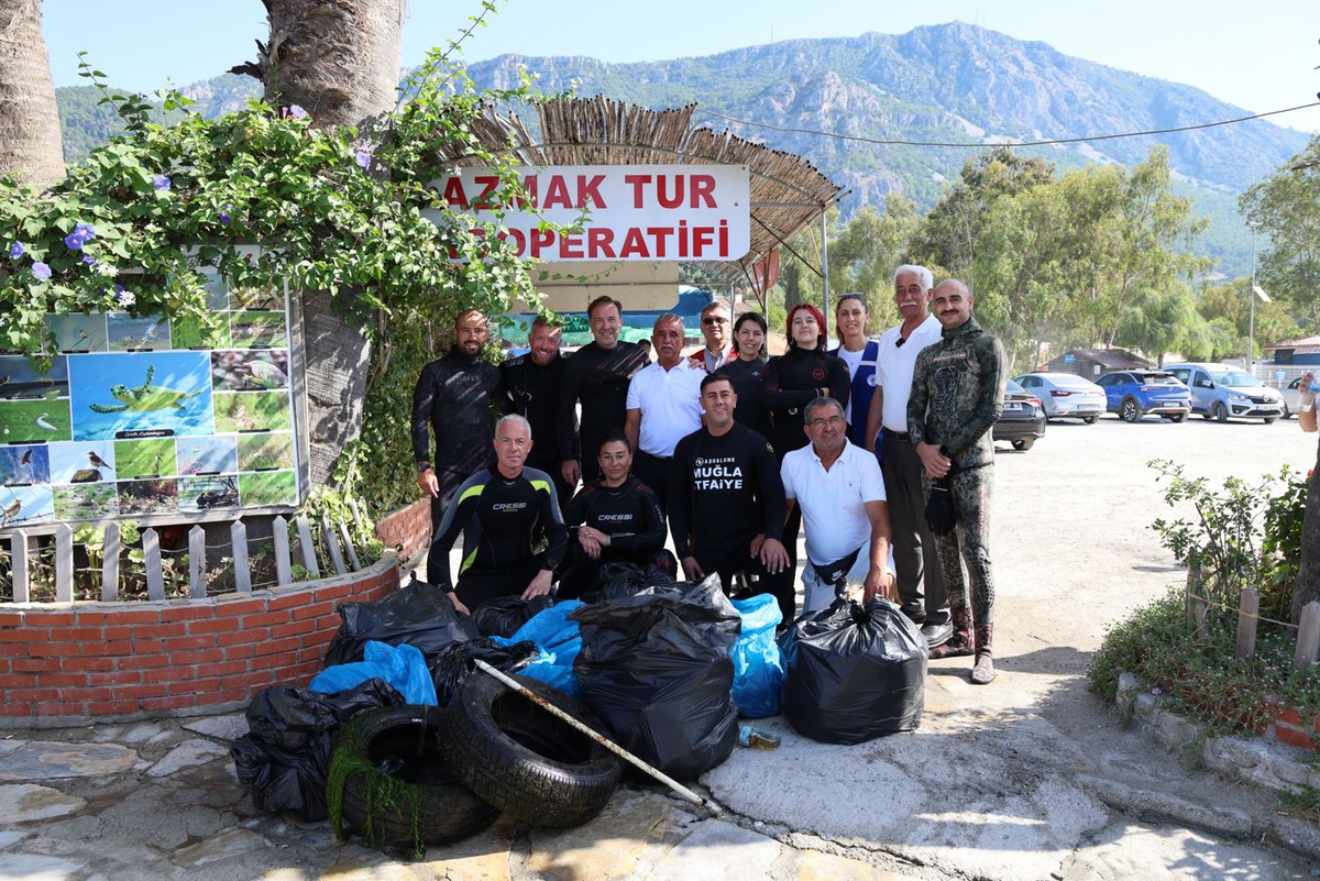 Muğla Akyaka Kadın Azmağı’nda deniz dibi temizliği
