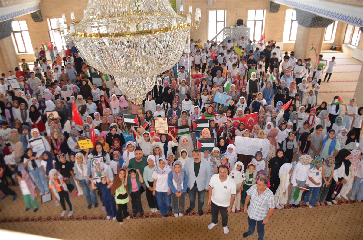 TÜGVA Yaz Okulları Cami Buluşması