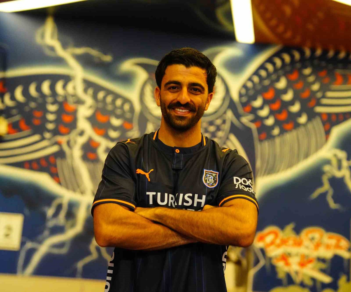Umut Bozok Başakşehir\'de!