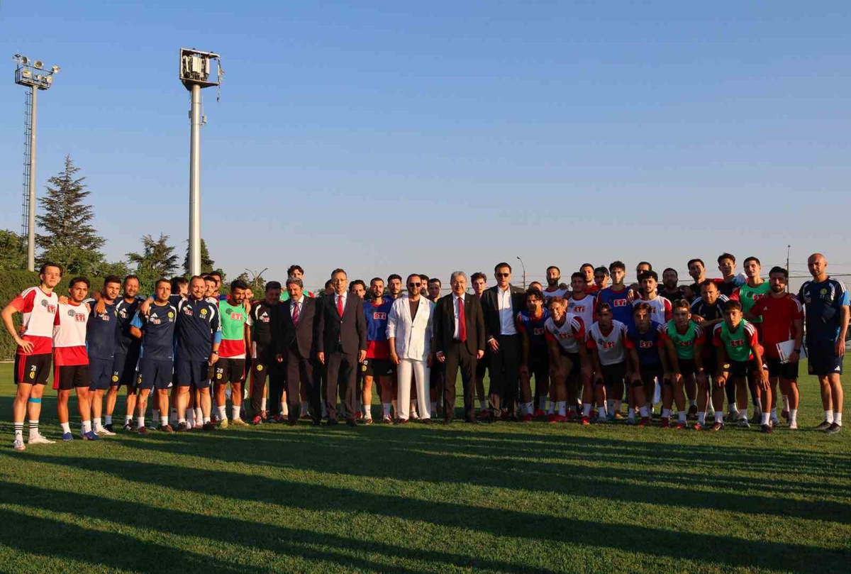 Eskişehirspor\'a Destek Ziyareti