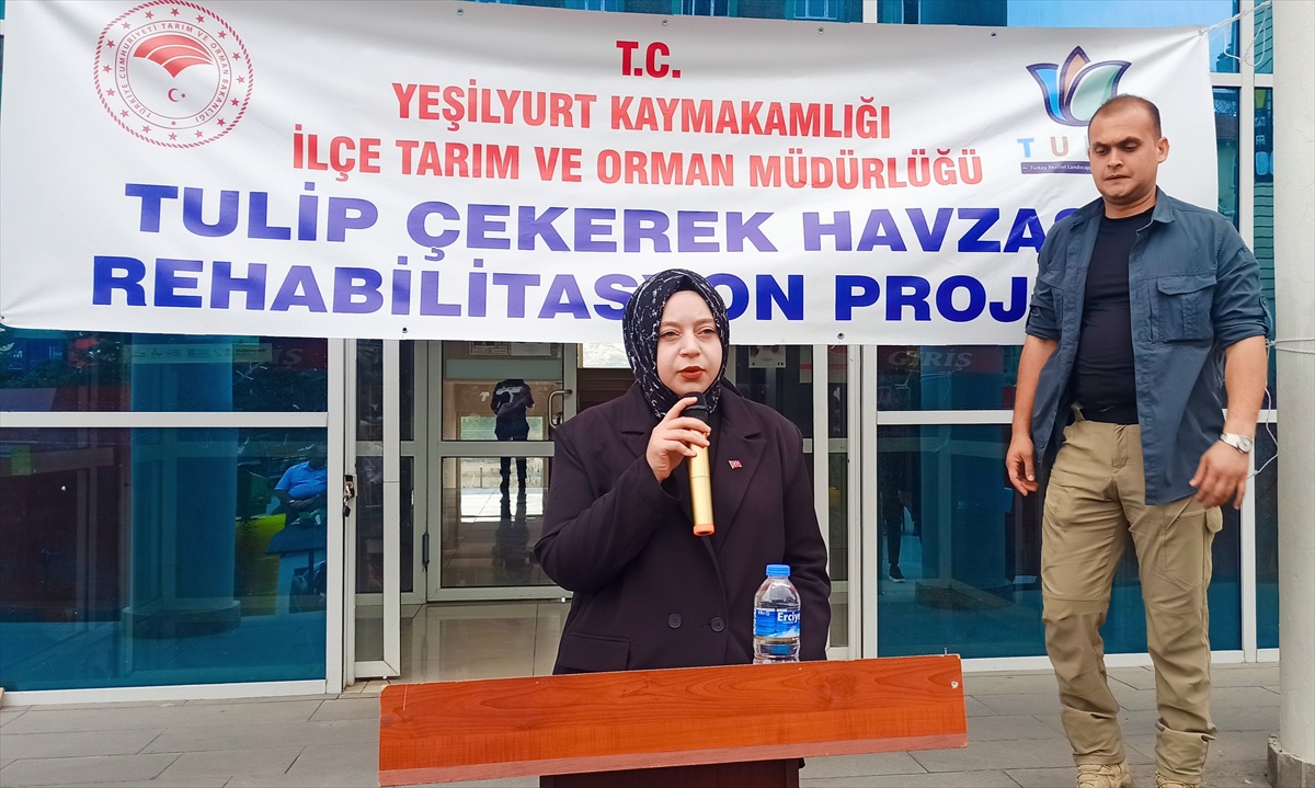 Yeşilyurt\'ta Tarıma Ekipman Desteği
