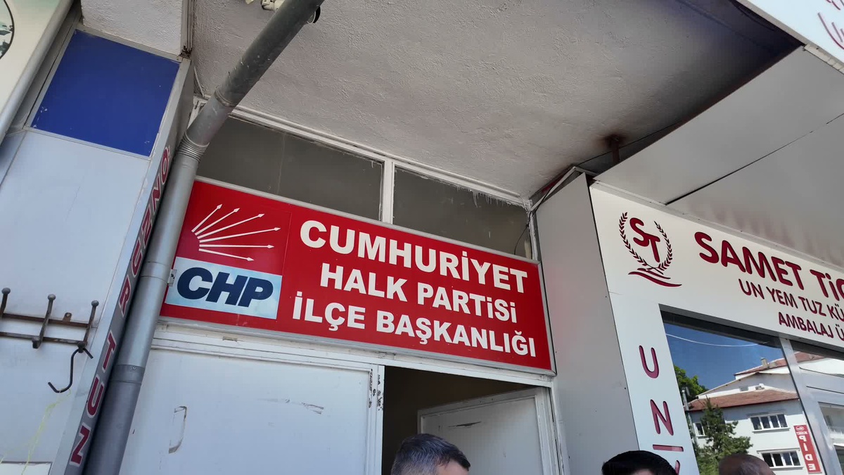 CHP\'den YENİ Parti\'ye Geçiş